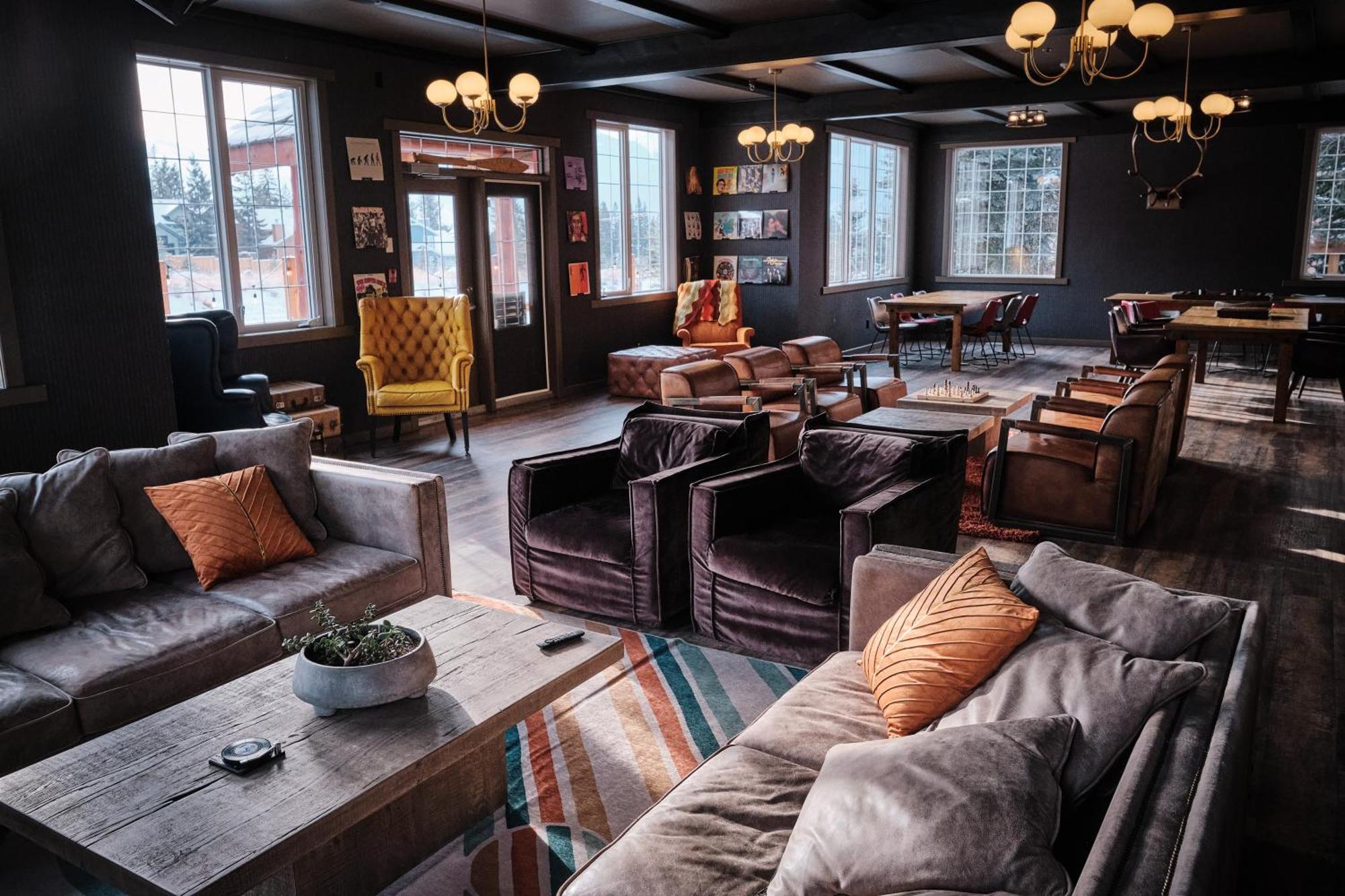 Creekside Villa Inn Canmore