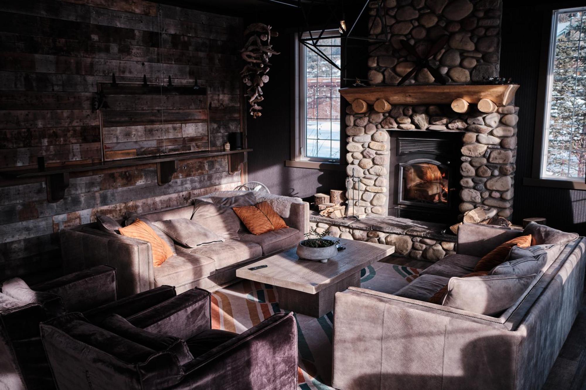 Creekside Villa Inn 4*